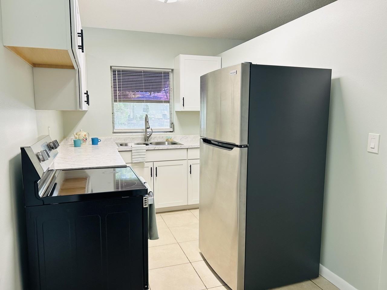 1806 22nd Ave #1806 - Photo 3 of 13
