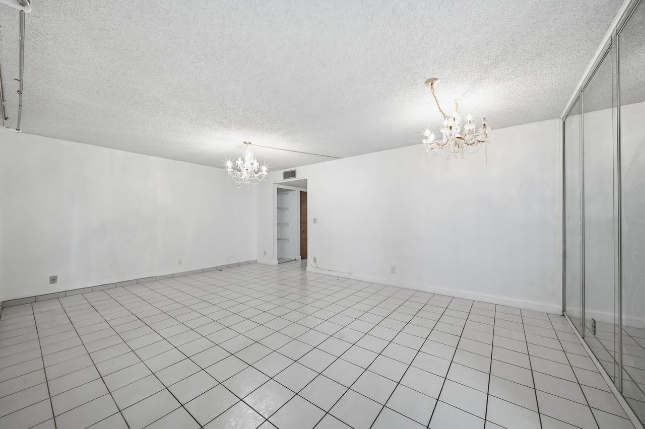 7875 Margate Blvd #101 - Photo 7 of 25