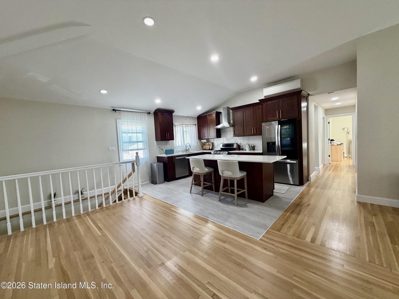 388 Buel Ave - Photo 4 of 11