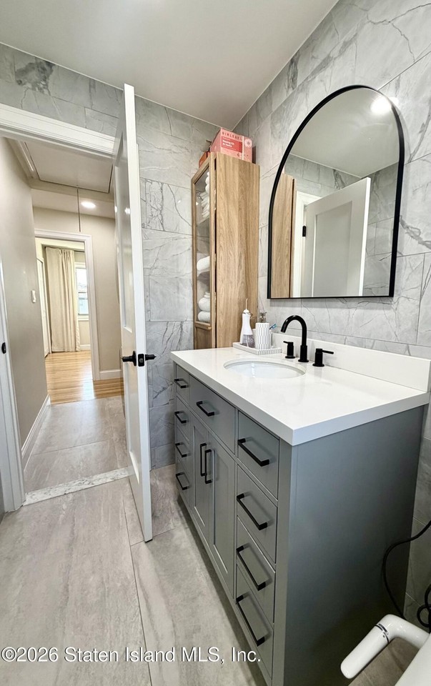 388 Buel Ave - Photo 5 of 11