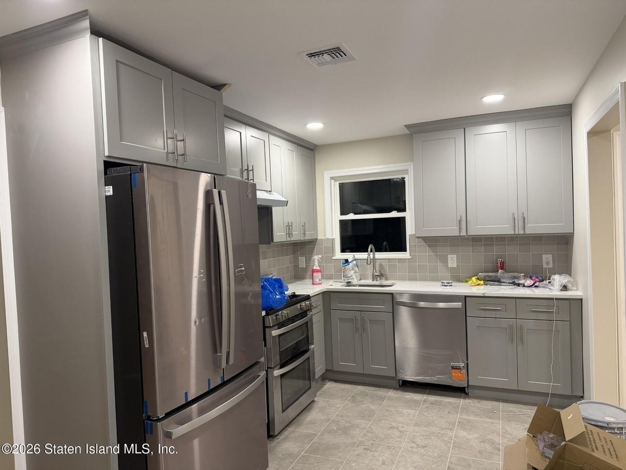 21 Wilson Ave - Photo 2 of 16