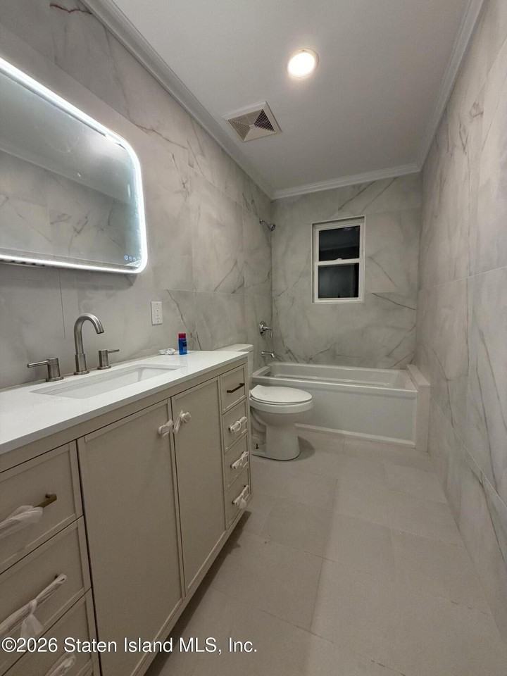 21 Wilson Ave - Photo 3 of 16