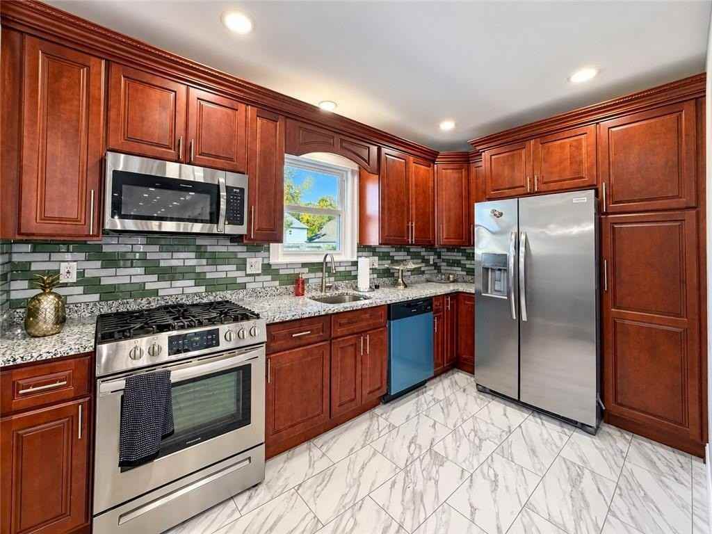 34 New Haven Ave #2 - Photo 2 of 15