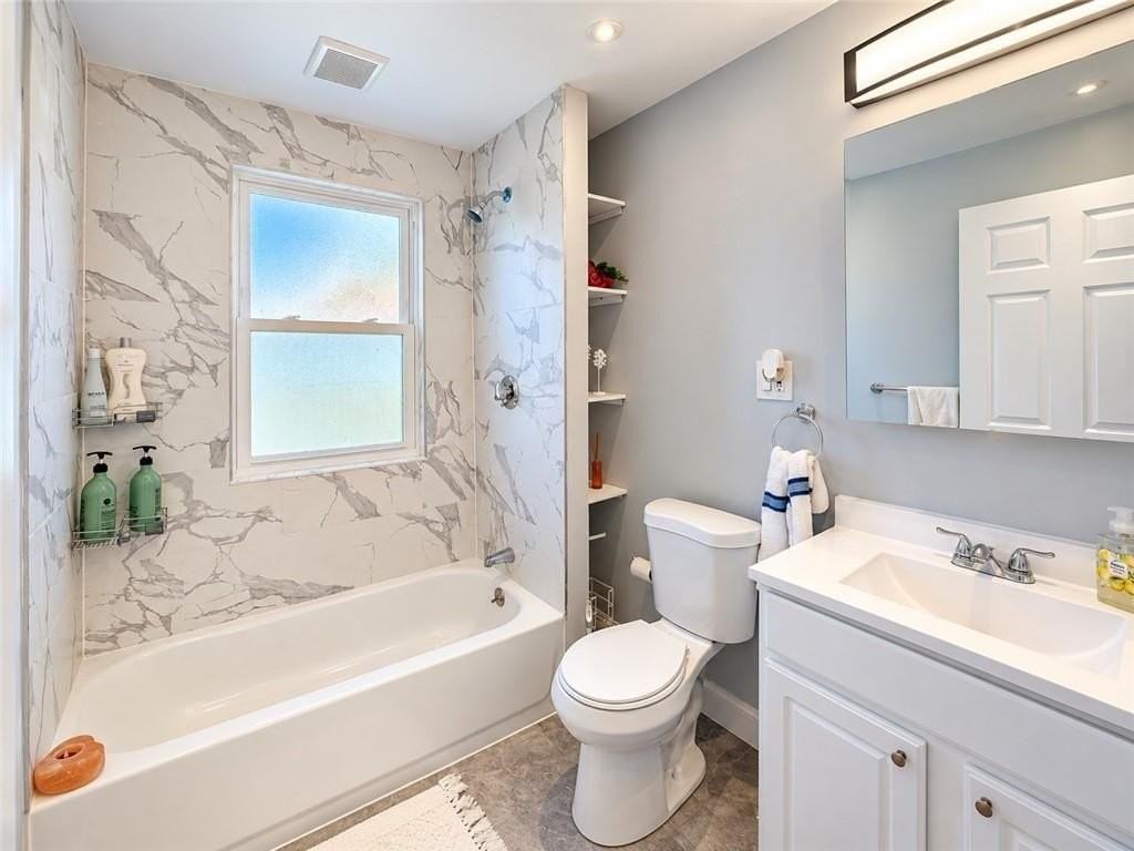 34 New Haven Ave #2 - Photo 6 of 15