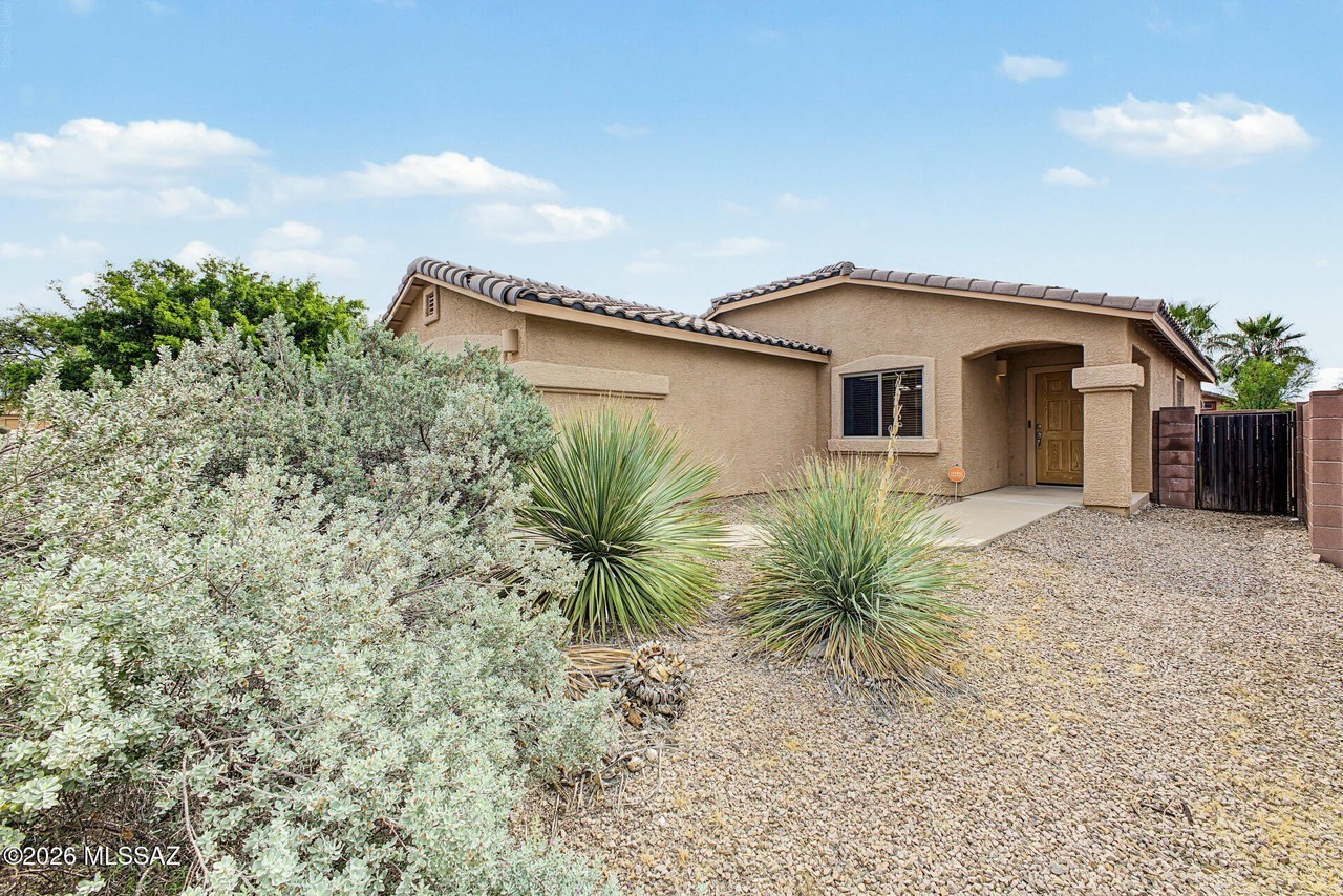 7296 E Laughing Tree Ln - Photo 3 of 30