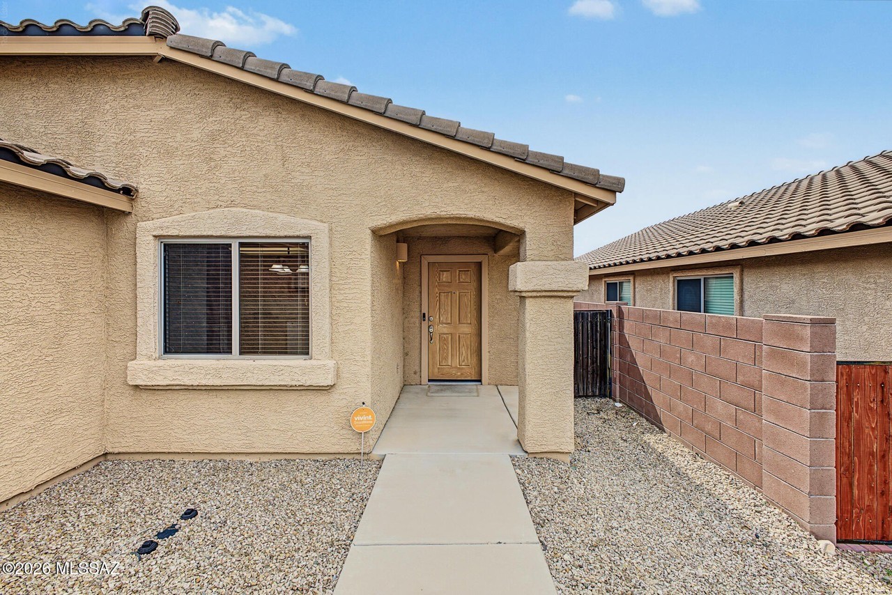 7296 E Laughing Tree Ln - Photo 4 of 30
