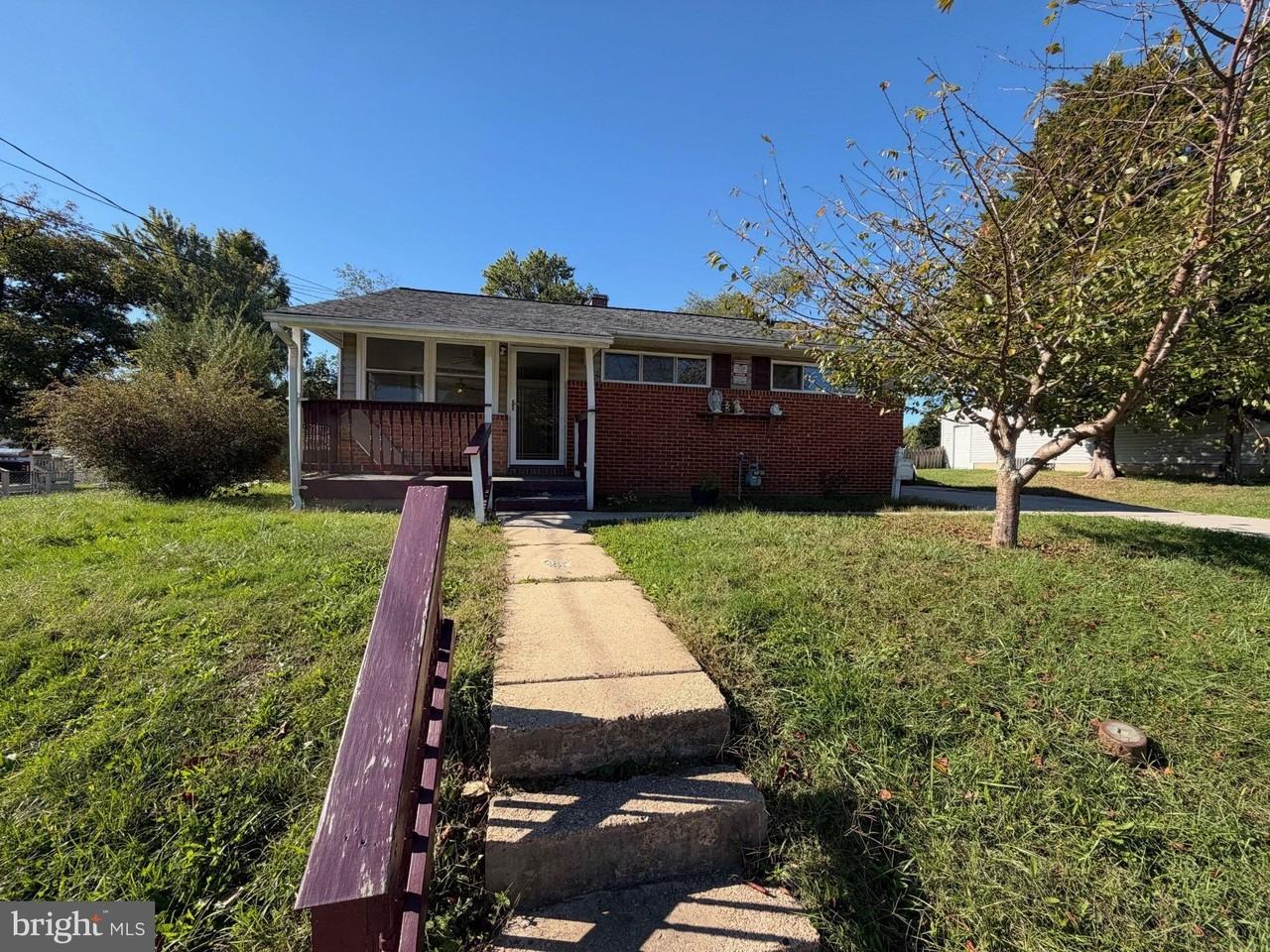 513 Dover Rd - Photo 2 of 18