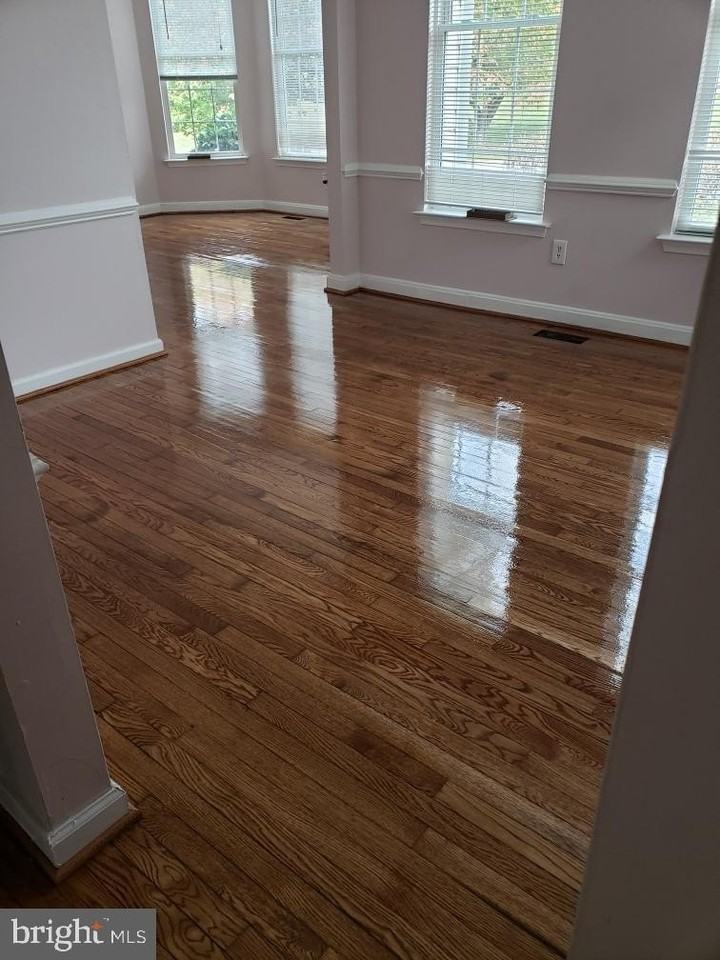 885 Caren Dr - Photo 5 of 10