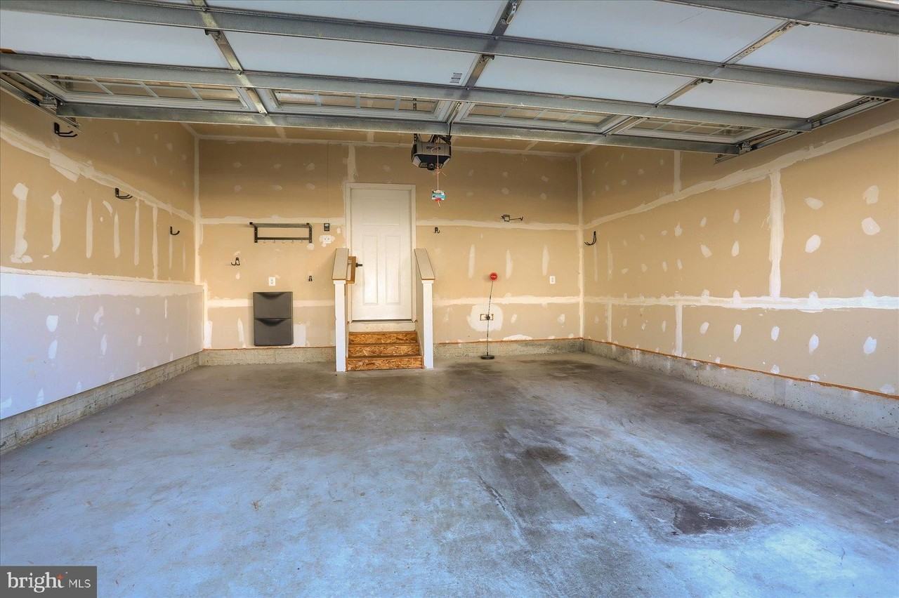 2428 Steamboat Way - Photo 3 of 42