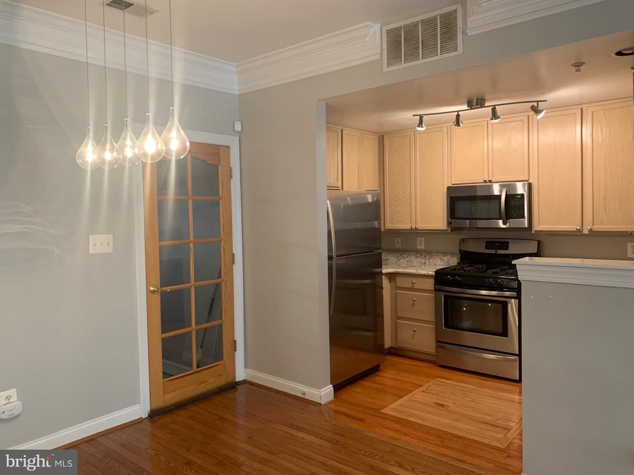 258 Fountain Green Ln #100 - Photo 4 of 12