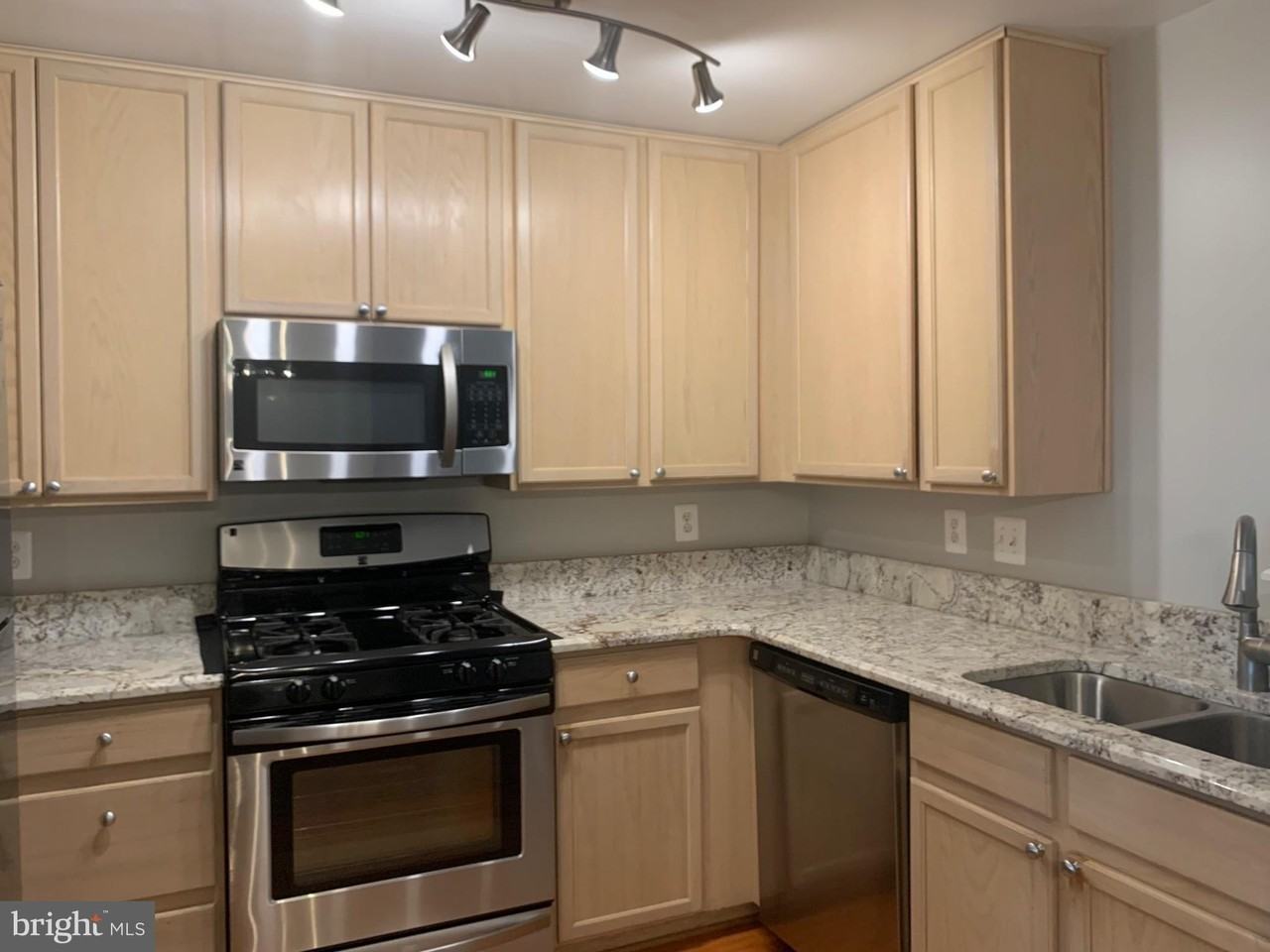 258 Fountain Green Ln #100 - Photo 5 of 12
