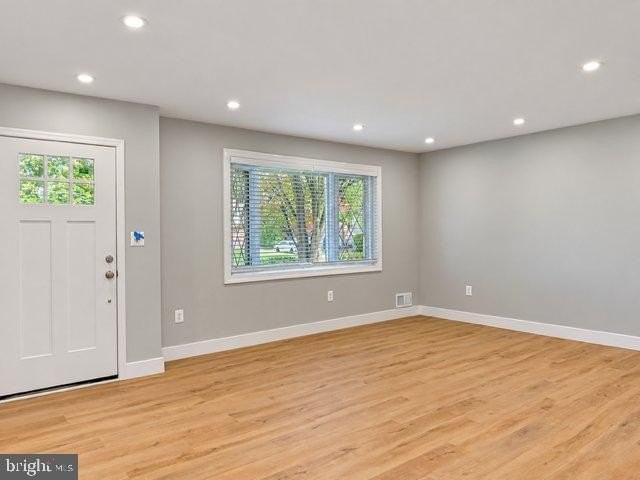 8607 Dunbar Ave - Photo 3 of 26