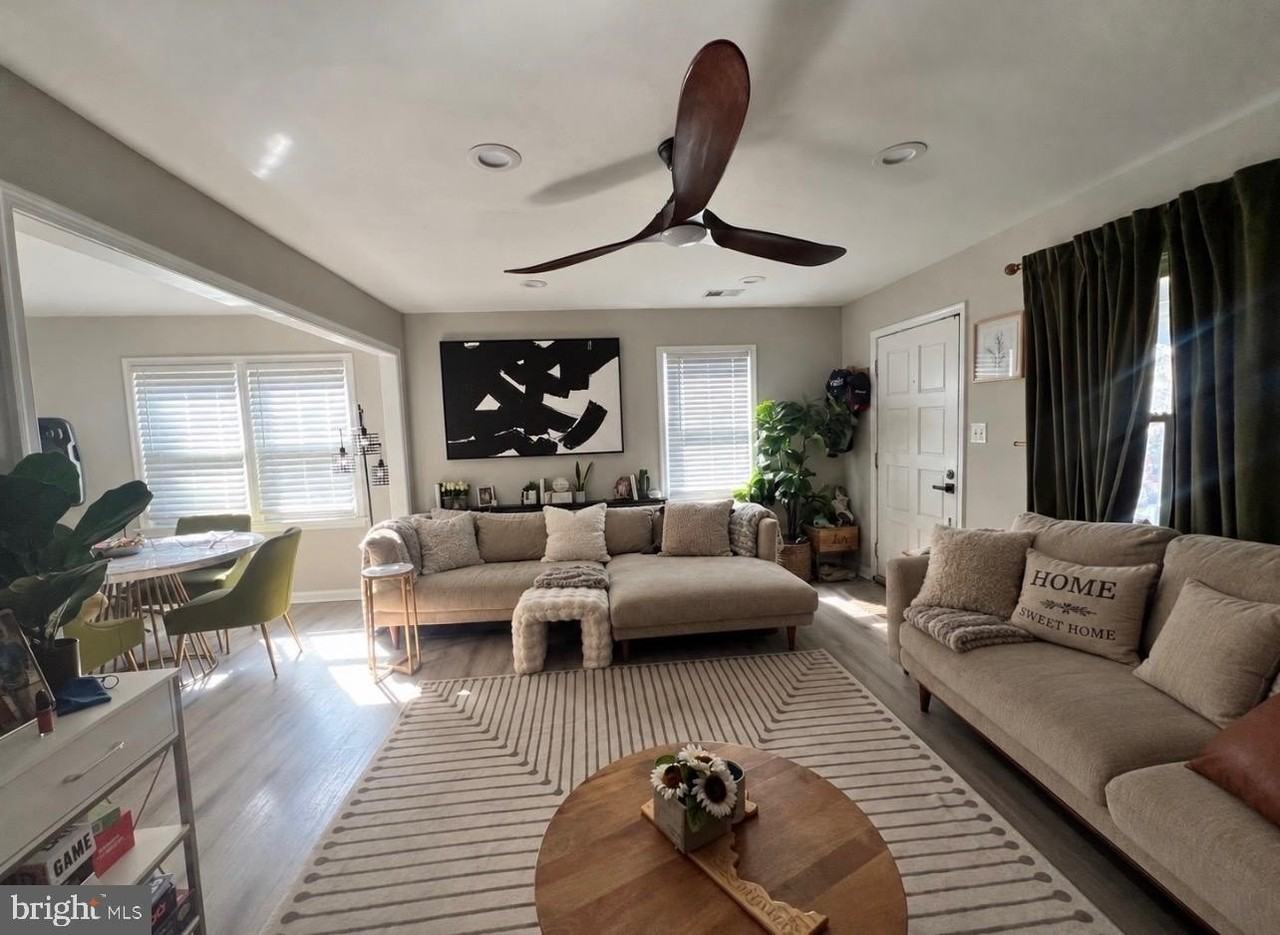 6309 Liberia St - Photo 4 of 12
