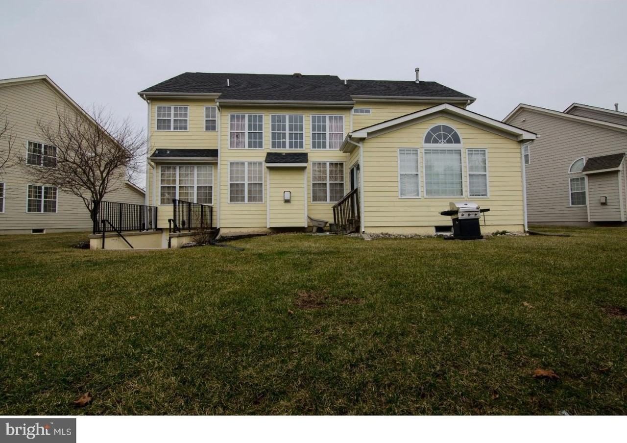 6 Hartfeld Rd - Photo 2 of 25