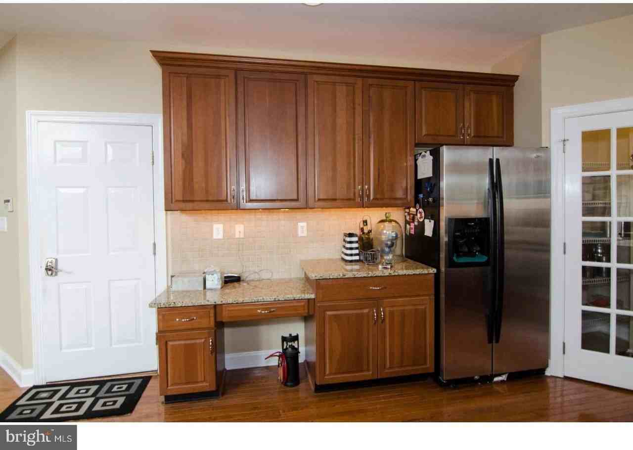 6 Hartfeld Rd - Photo 7 of 25