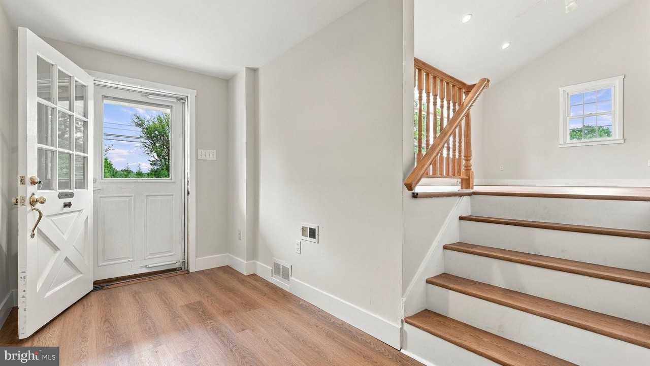 3632 Bristol Rd - Photo 7 of 38