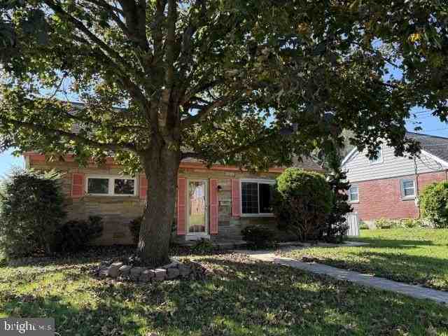 20 Springcrest Dr - Photo 2 of 17