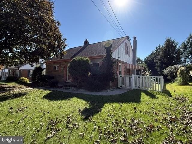 20 Springcrest Dr - Photo 3 of 17