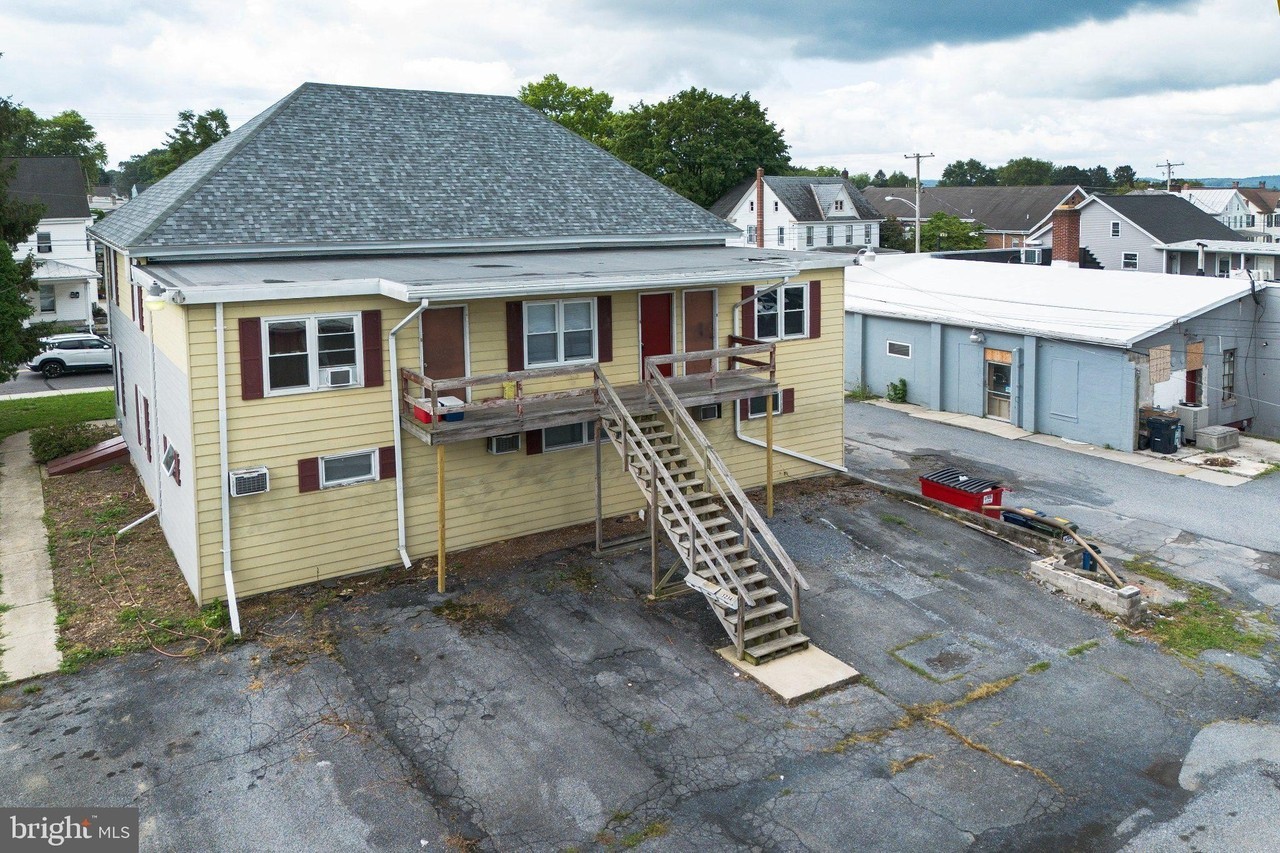 519A W Main St - Photo 2 of 24