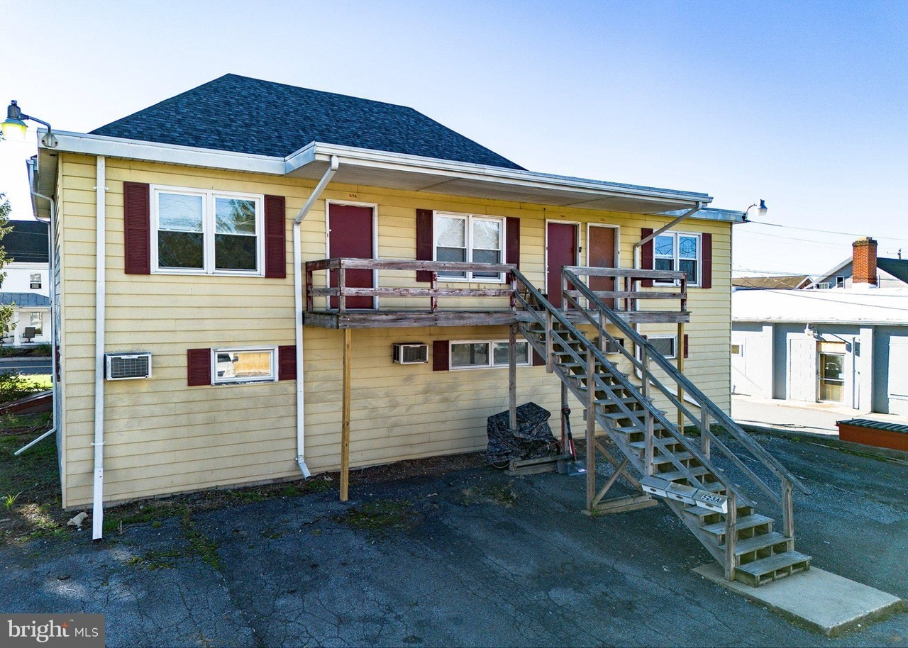 519A W Main St - Photo 4 of 24