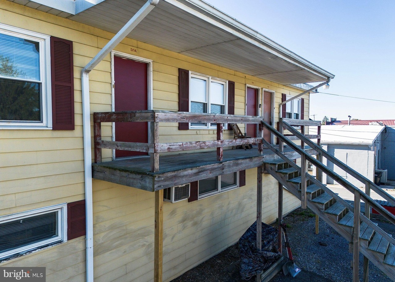 519A W Main St - Photo 5 of 24
