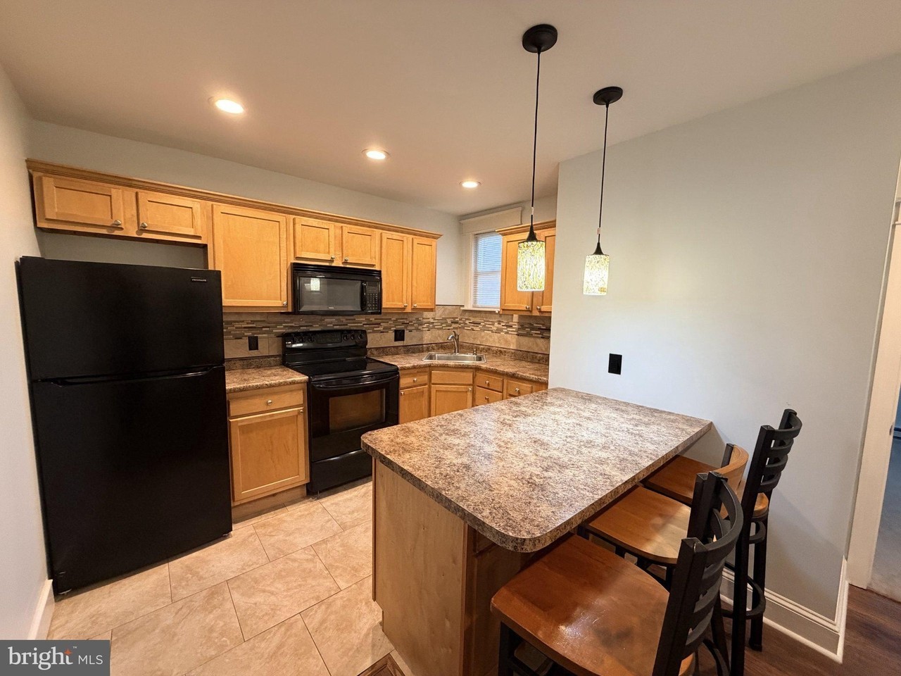 6250 Erdrick St #1 - Photo 5 of 8