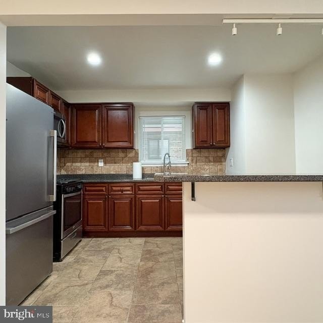 15137 Beverly Dr #1stFL - Photo 7 of 32