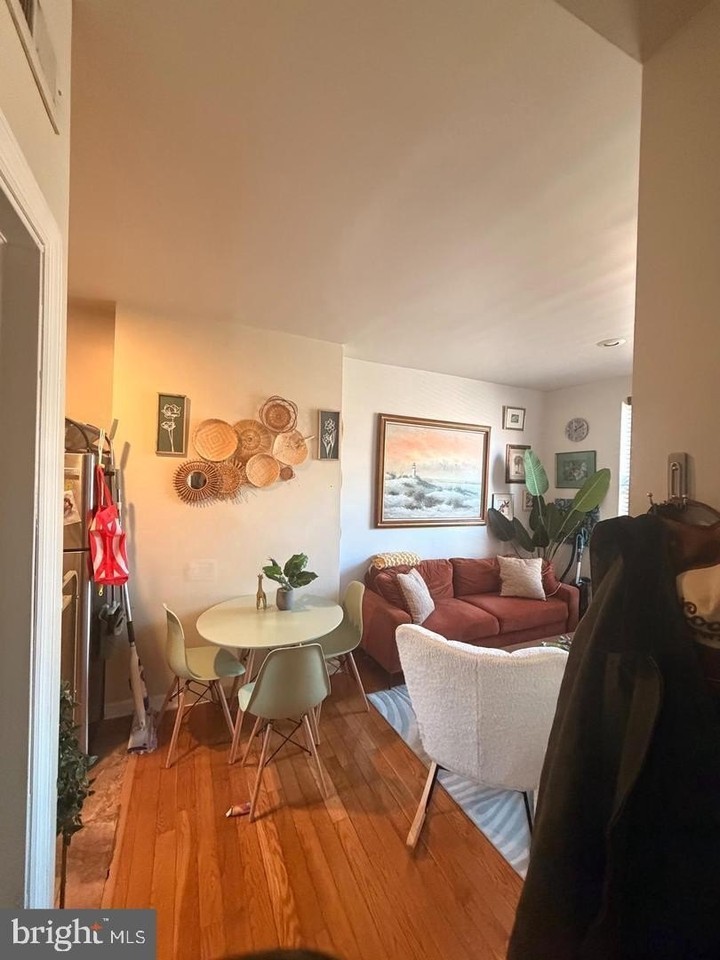 1710 W Girard Ave #3F - Photo 5 of 23