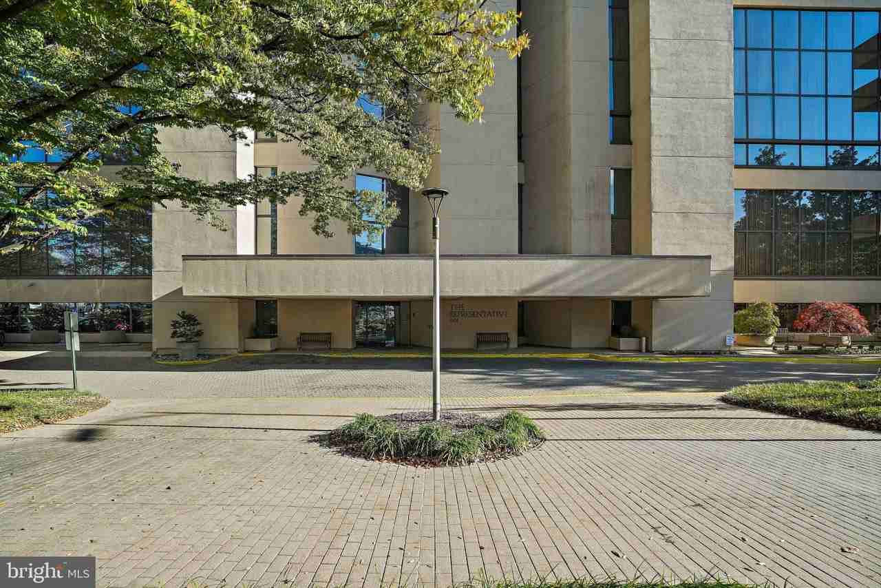 1101 S Arlington Ridge Rd #101