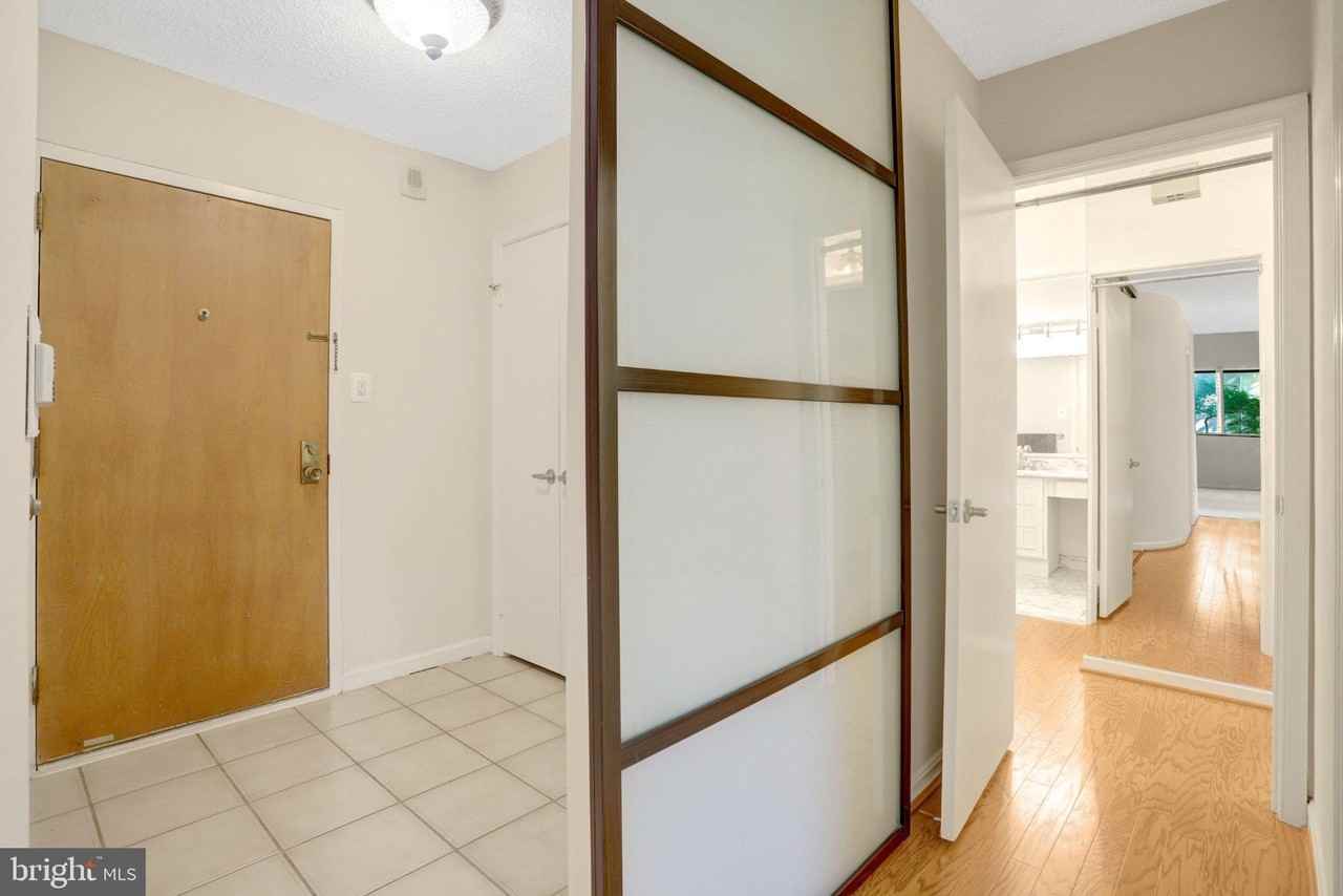 1101 S Arlington Ridge Rd #101 - Photo 3 of 33