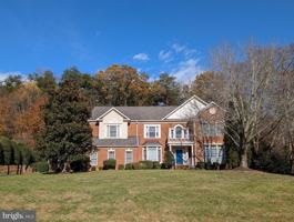 featured image of 6441 Lake Meadow Dr