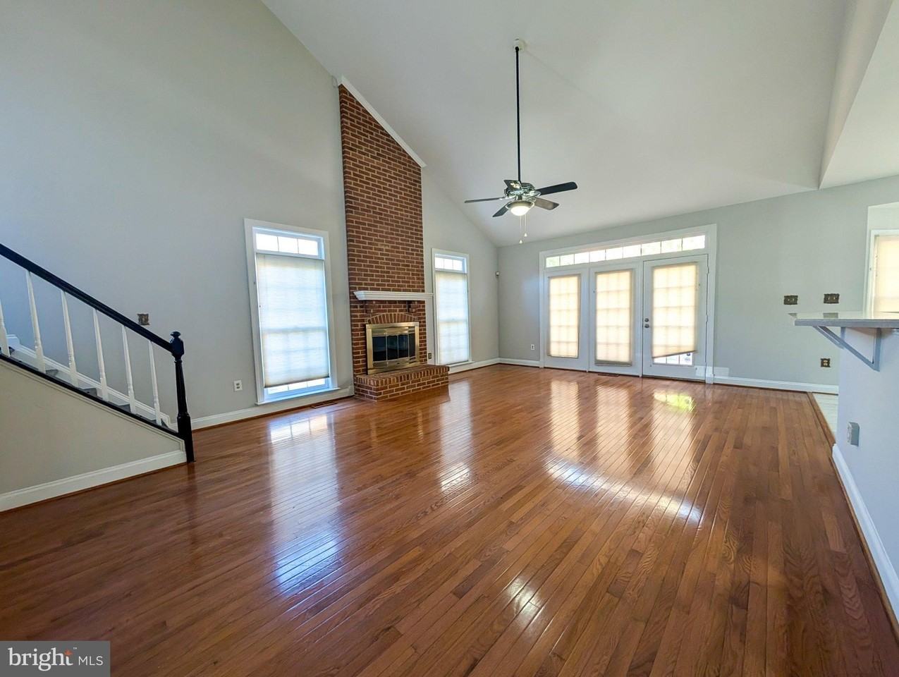 6441 Lake Meadow Dr - Photo 3 of 34
