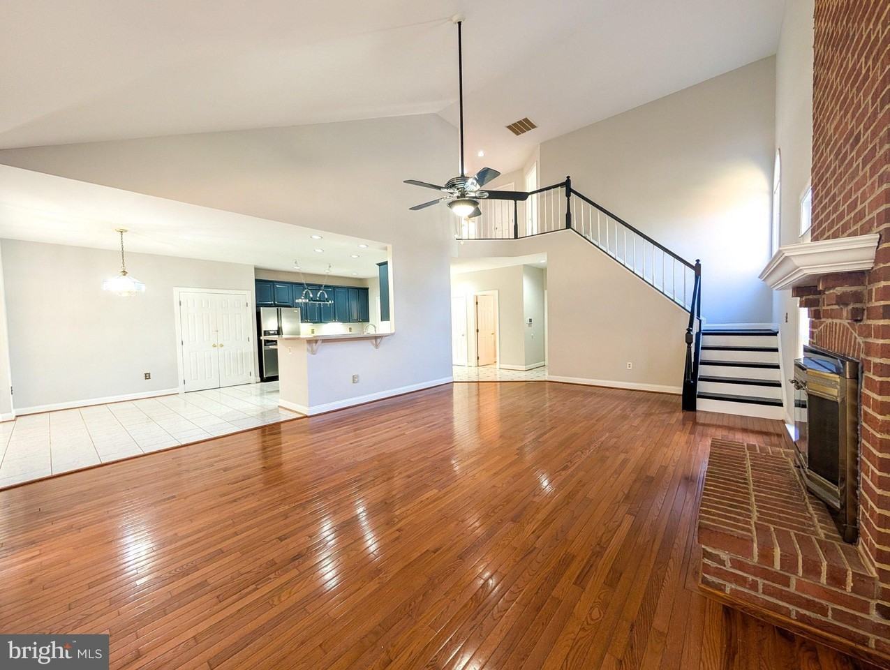 6441 Lake Meadow Dr - Photo 5 of 34
