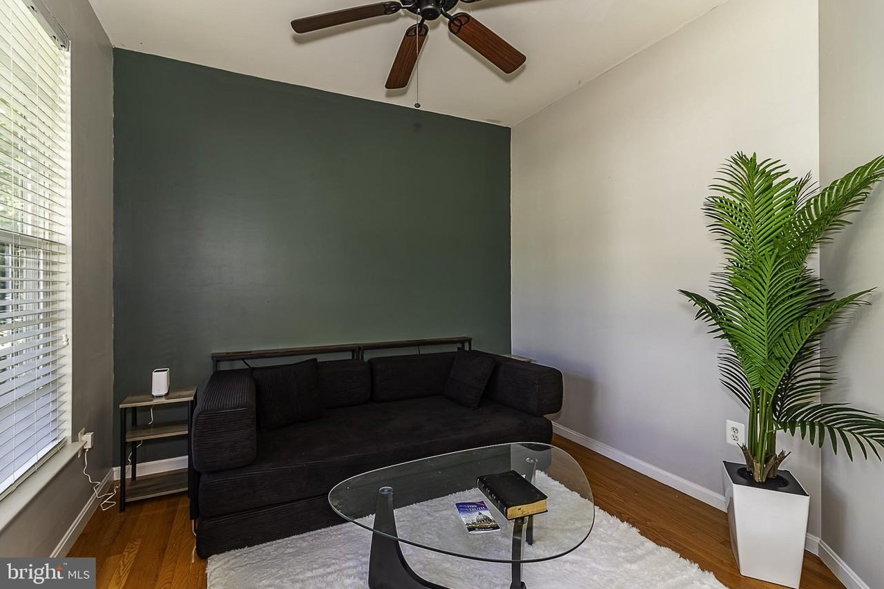 11100 Saturn Ct - Photo 4 of 18