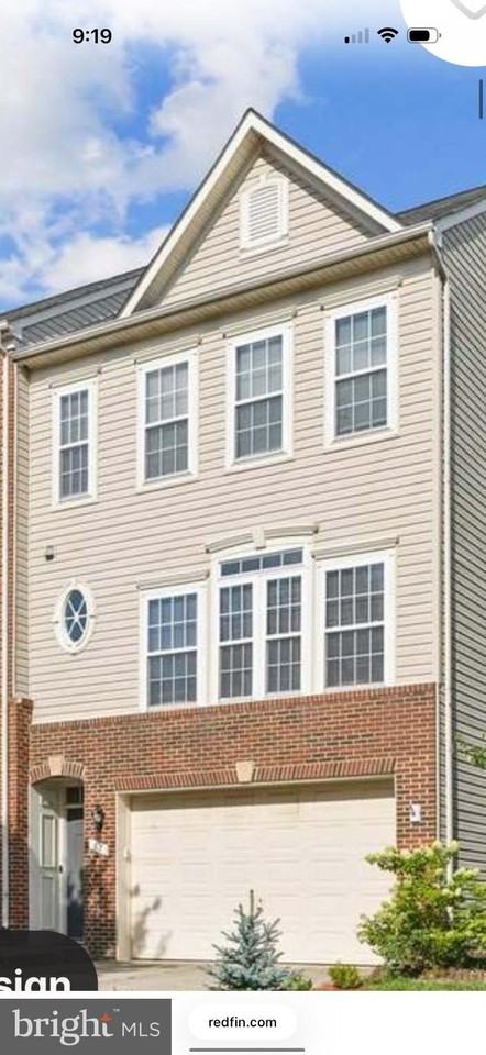 67 Pike Pl - Photo 2 of 2
