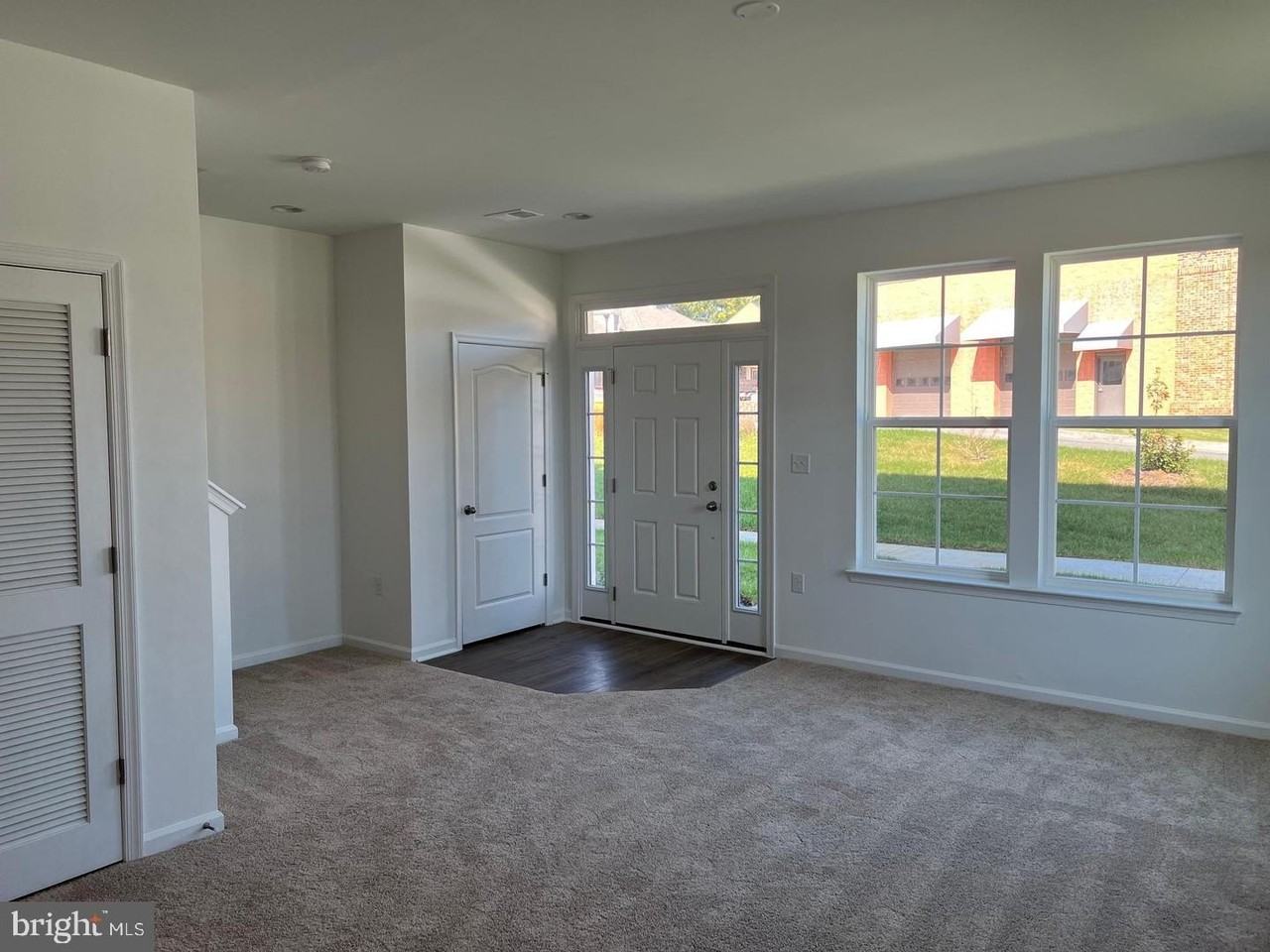600 Hemsworth Ln - Photo 5 of 32
