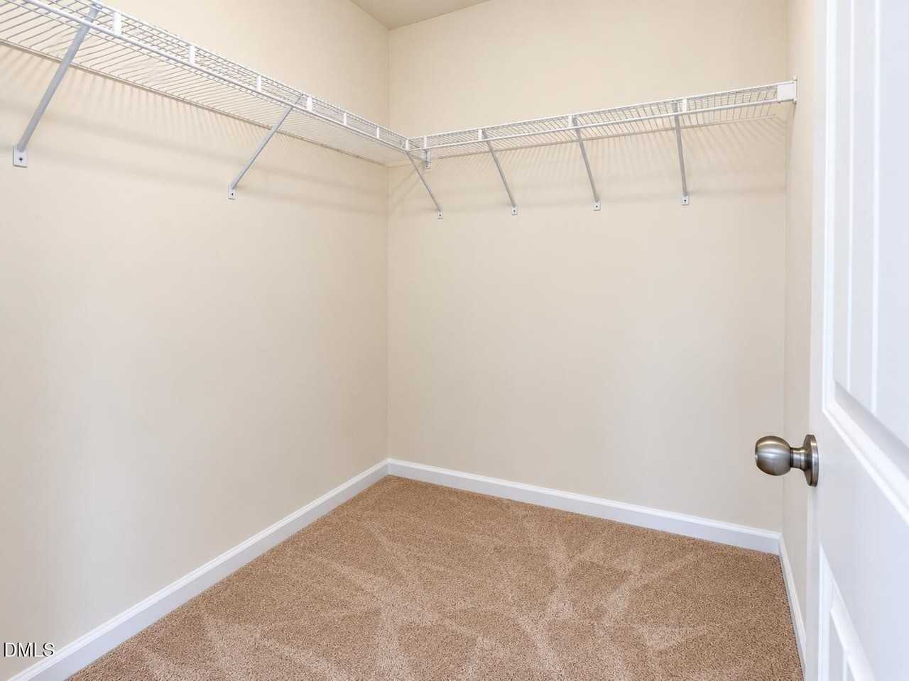 1223 Garden Stone Dr - Photo 6 of 17