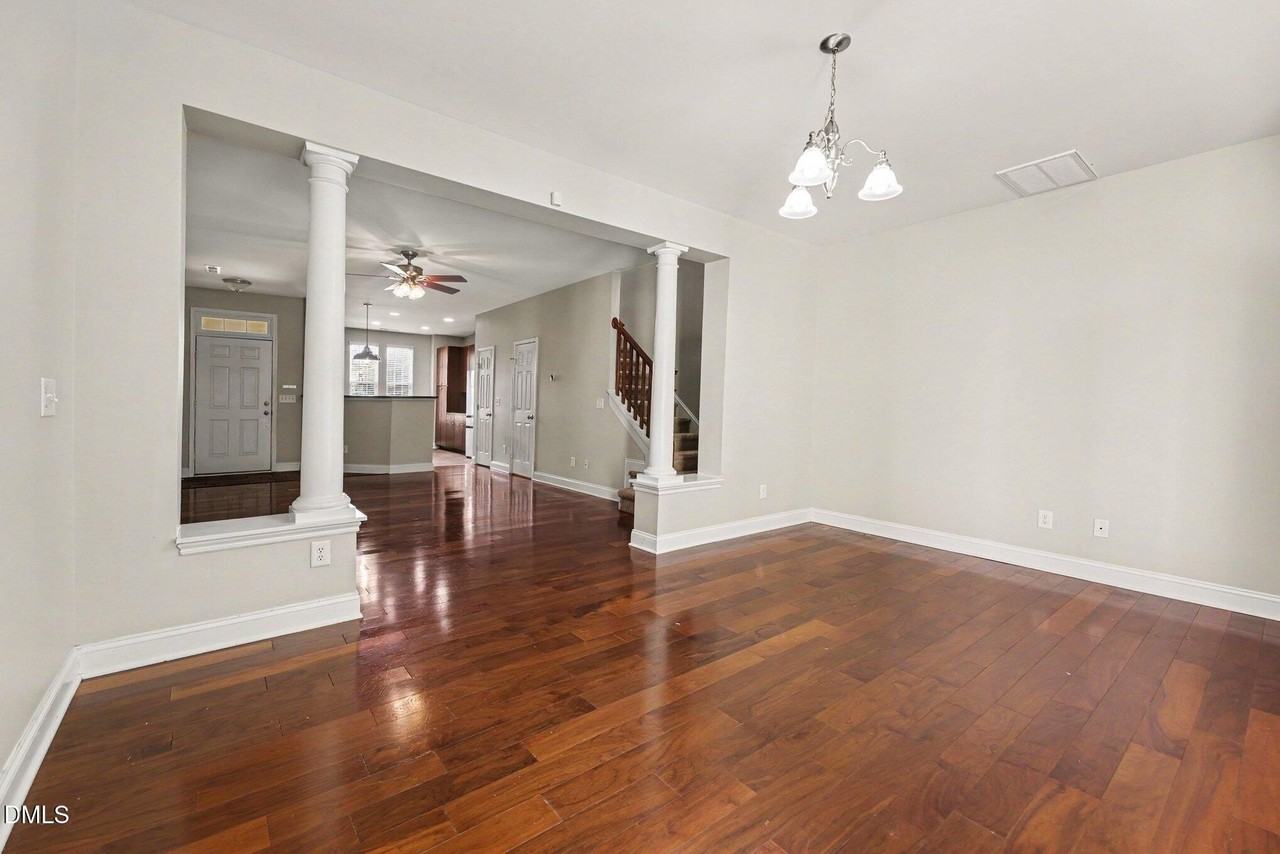 160 Point Comfort Ln - Photo 6 of 18