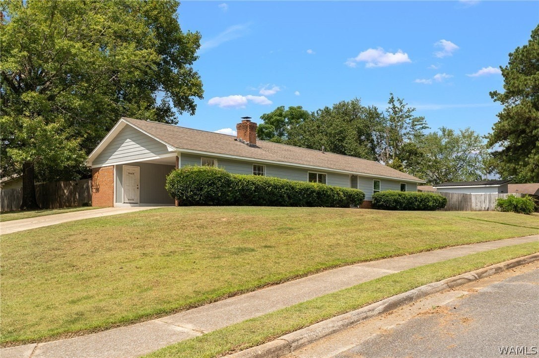 11410 Fairwood Ave - Photo 3 of 49