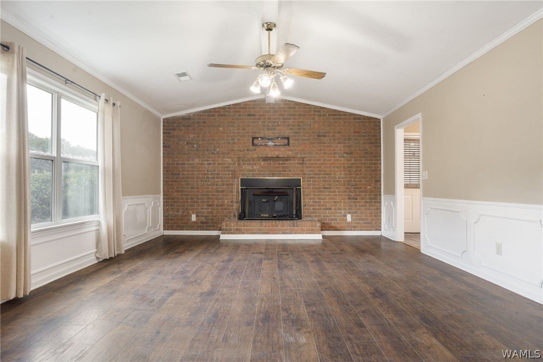 11410 Fairwood Ave - Photo 5 of 49