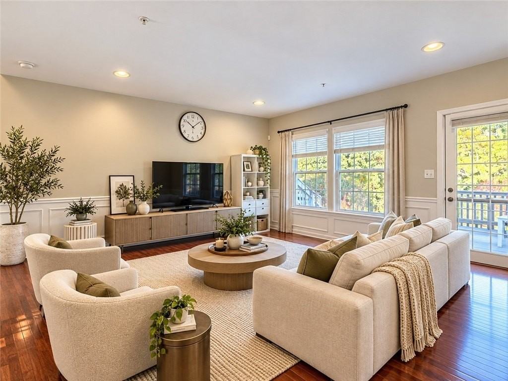 414 Rosecliff Rd - Photo 2 of 50