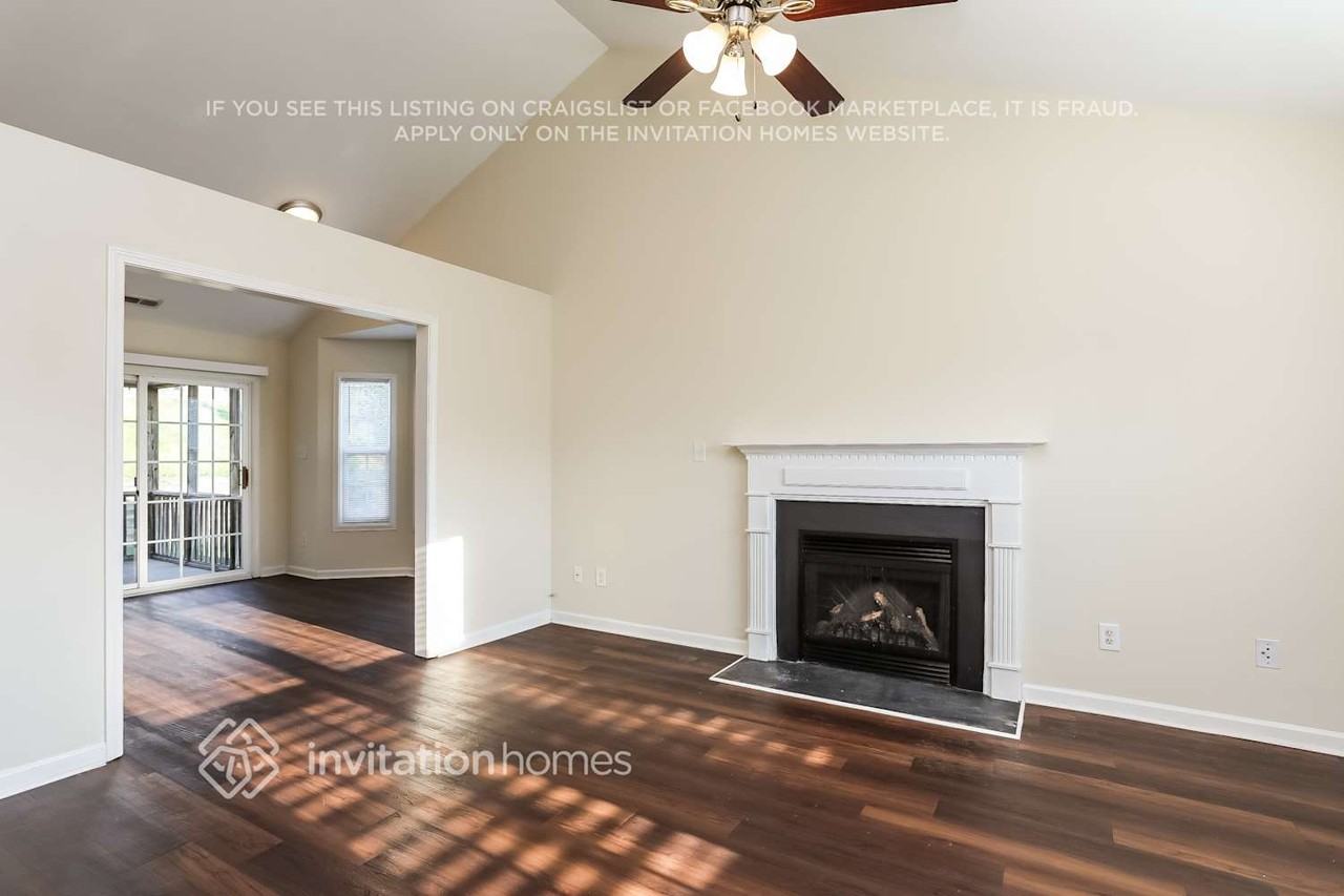1273 Sweetgrass St - Photo 5 of 20