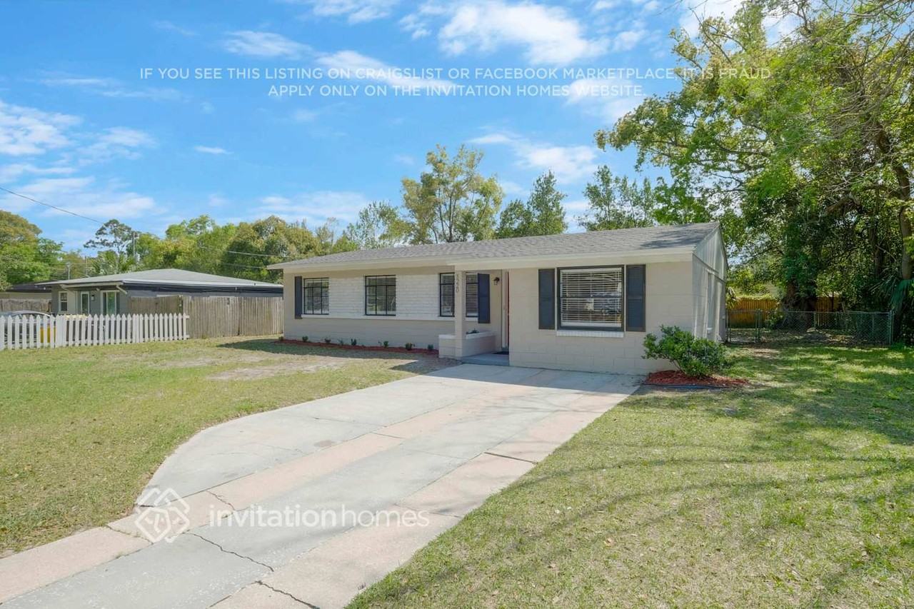 5220 Anchor Ave - Photo 2 of 26