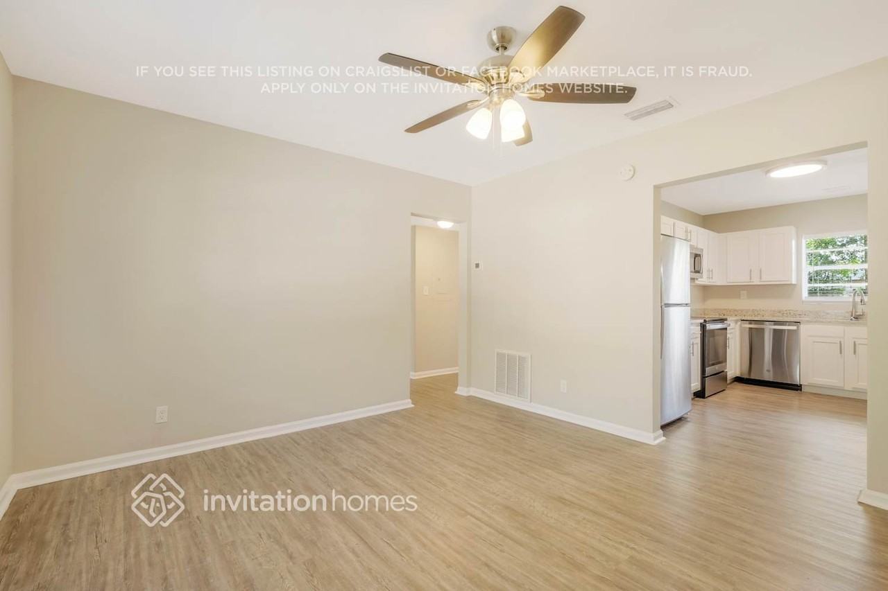 5220 Anchor Ave - Photo 6 of 26