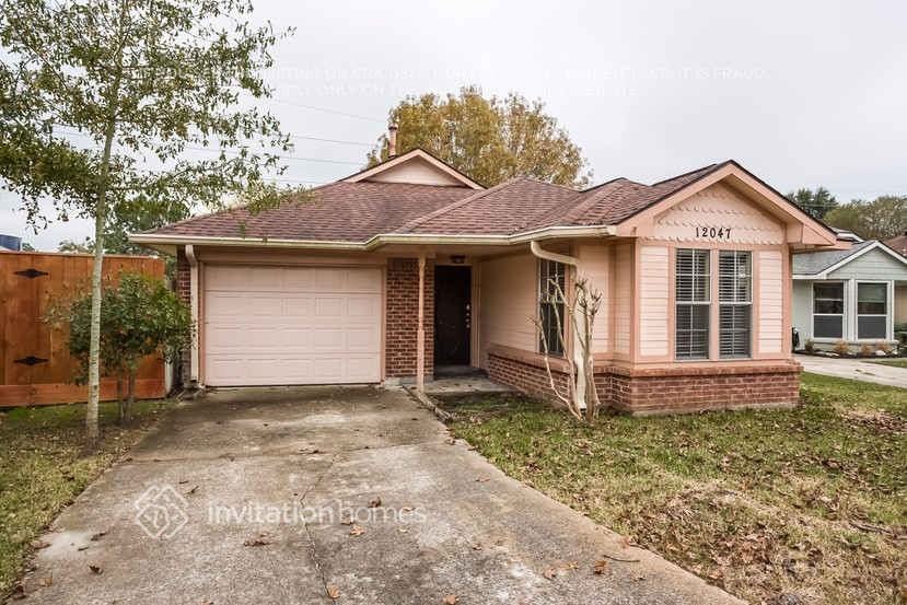 12047 Westwold Dr - Photo 2 of 16