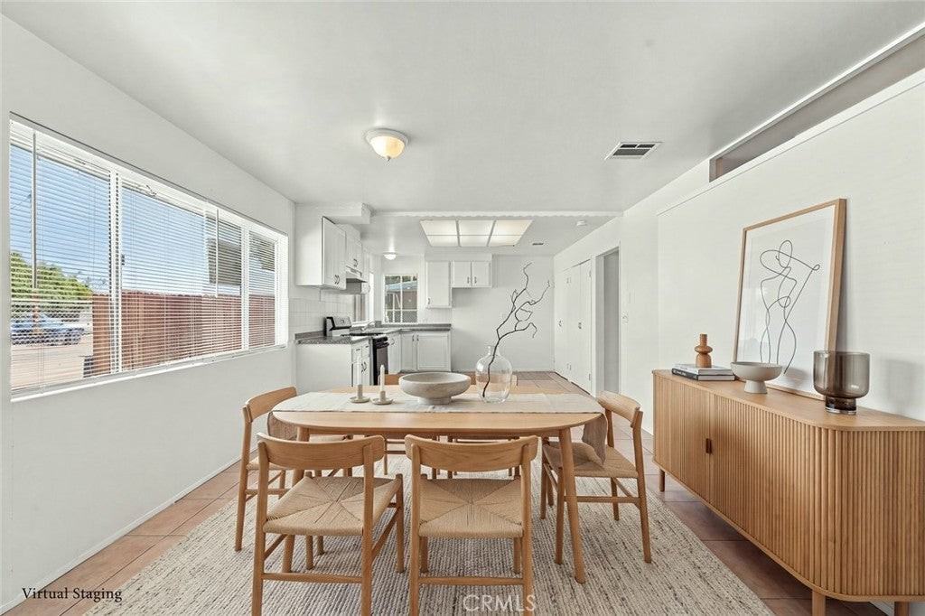 1204 E Avenue Q4 - Photo 7 of 46