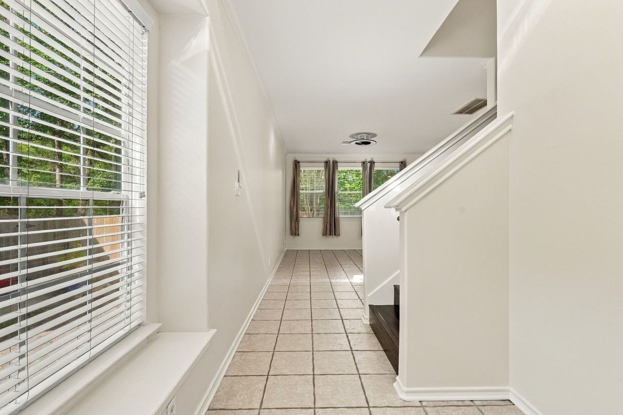142 N Camellia Grove Cir - Photo 4 of 34