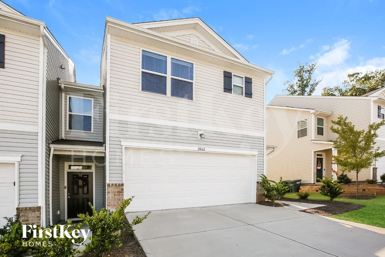 2062 Cypress Village Dr Nw - Photo 2 of 16