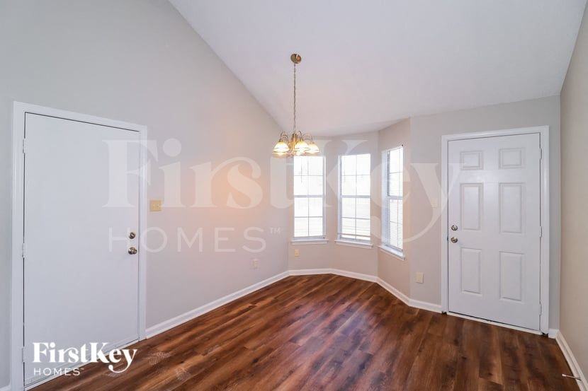 7067 Beartown Cv - Photo 5 of 15
