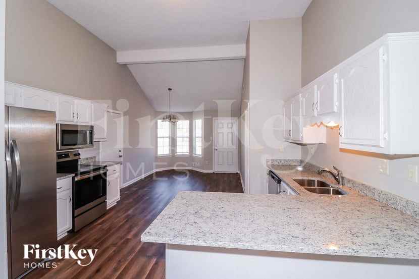 7067 Beartown Cv - Photo 6 of 15